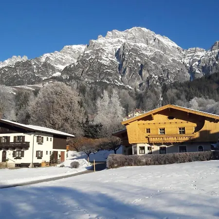 Eva * Sonnberg (St. Johann im Pongau)