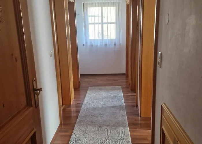 Eva * Sonnberg (St. Johann im Pongau)